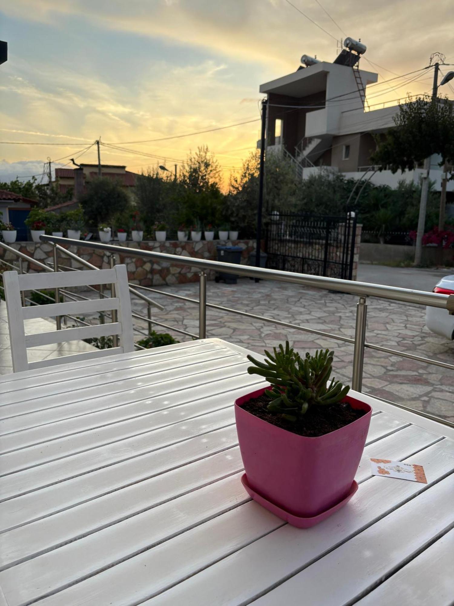 Xhonis Apartments Ksamil Esterno foto